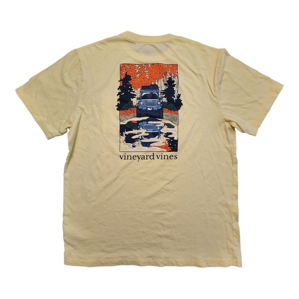 Vineyard Vines Roadtrip T-Shirt Yellow Front‎ Pocket Off Road Camping Sz Medium